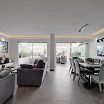 Casa Luna By Finest